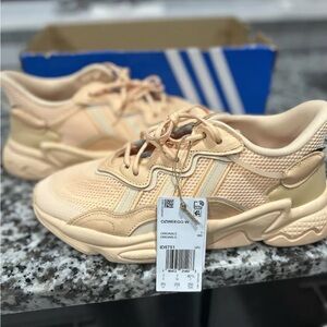 Size 8.5 - adidas Ozweego Magic Beige W